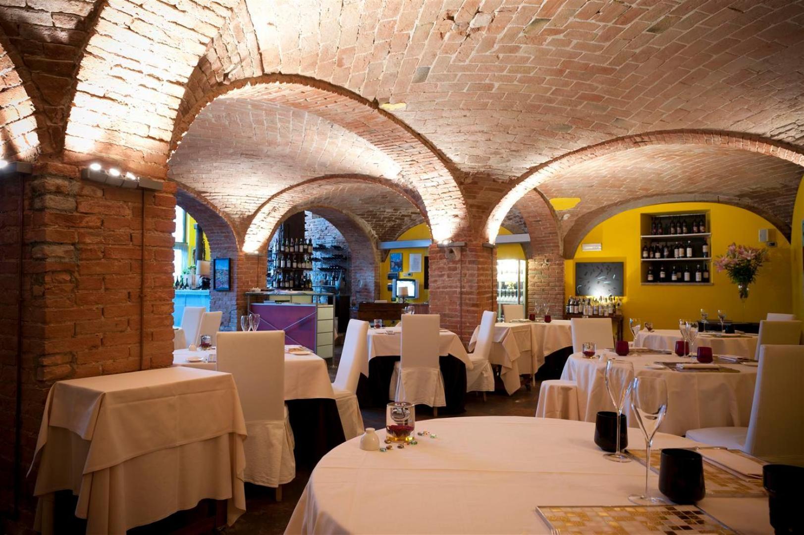 Albergo Cavallino Tortona Zewnętrze zdjęcie